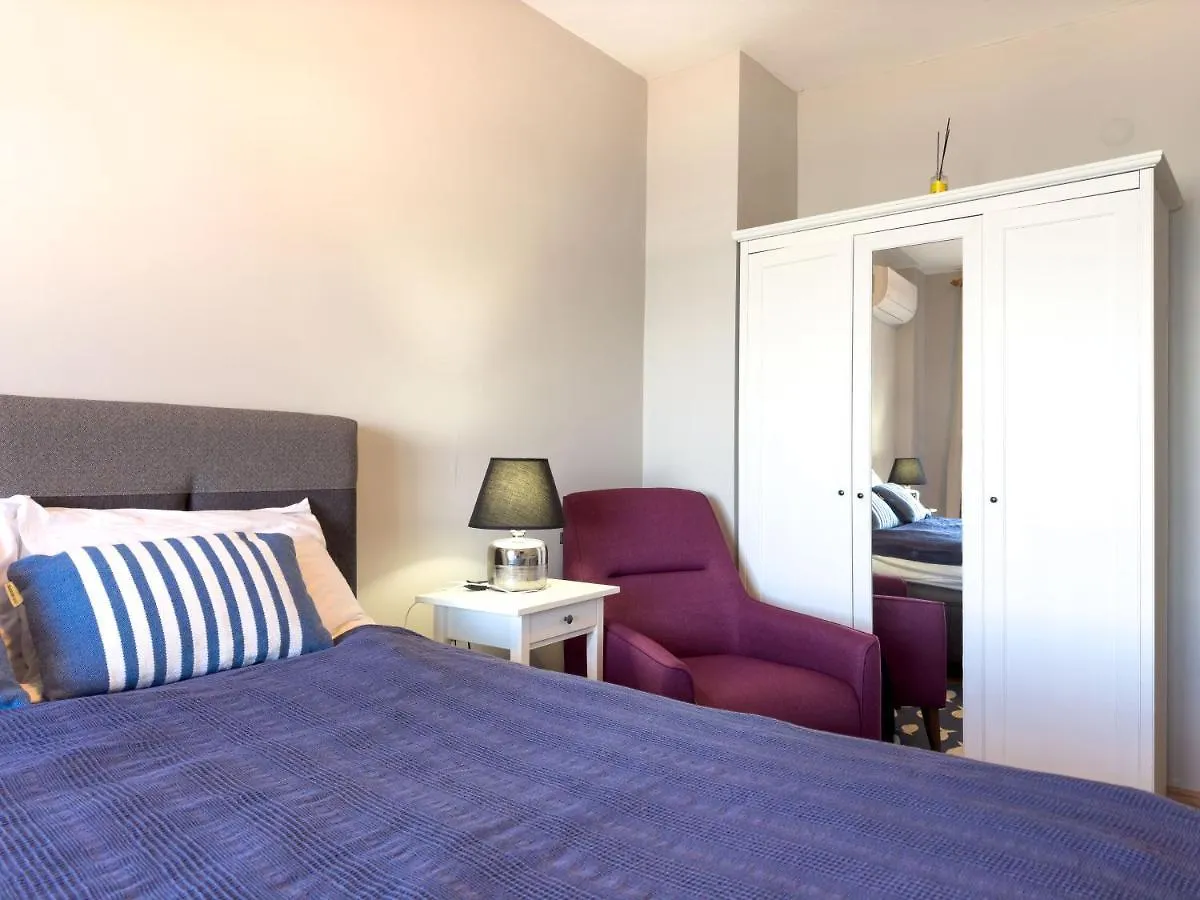 Cloud9 Rooms Φετιγιέ